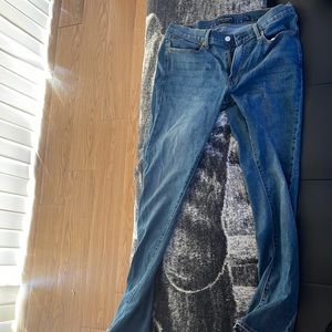 Lucky brand blue jeans worn gently